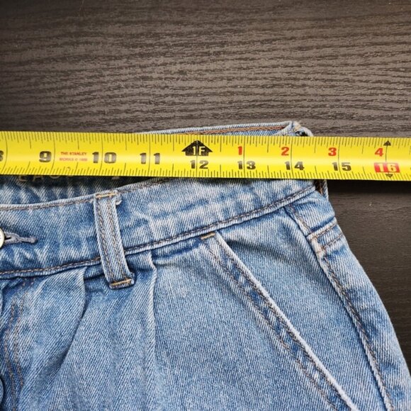 American Eagle Mom Short Pleated Hi Rise Jean Shorts Cuffed 90s Y2K Summer 6 - Picture 9 of 12